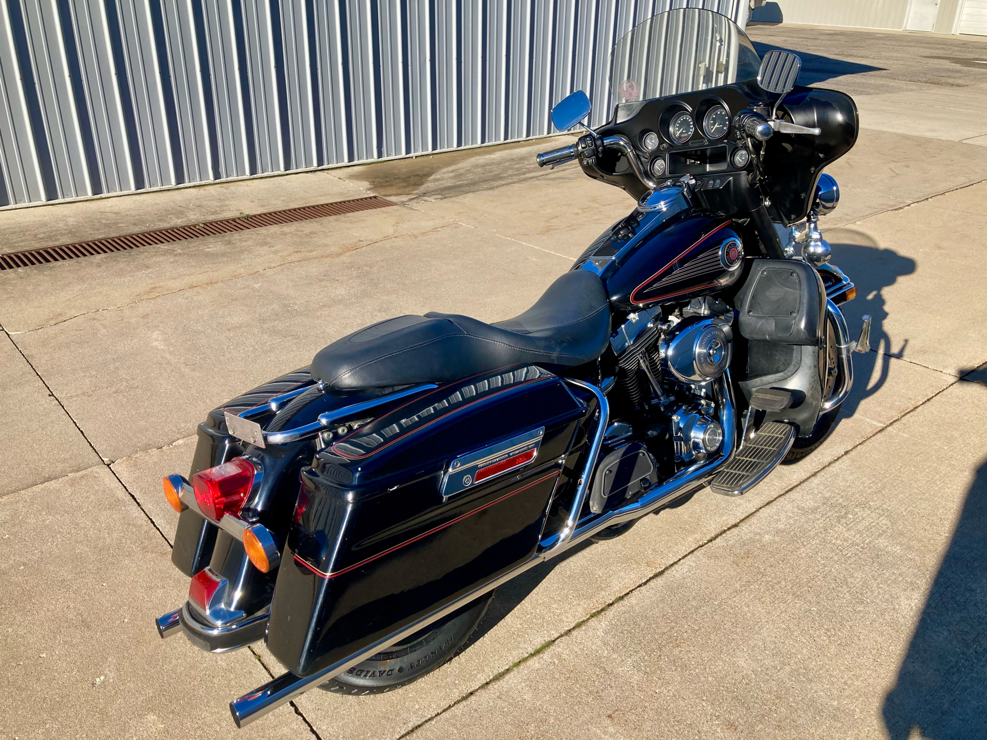 2001 Harley-Davidson FLHTCUI Ultra Classic® Electra Glide® in Fremont, Michigan - Photo 4