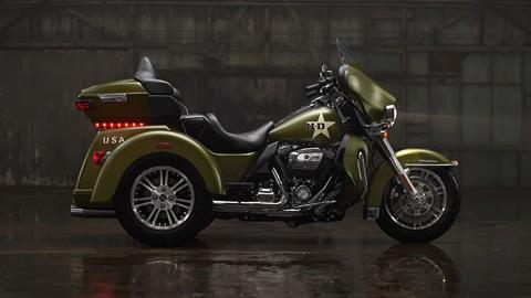 2022 Harley-Davidson Tri Glide® Ultra in Fremont, Michigan - Photo 2