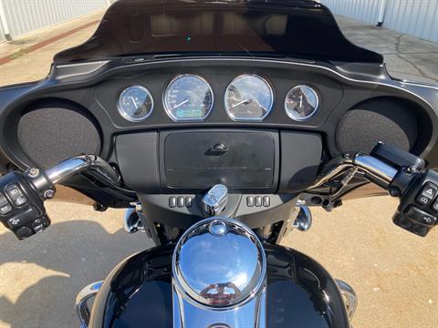 2021 Harley-Davidson Electra Glide® Standard in Fremont, Michigan - Photo 6