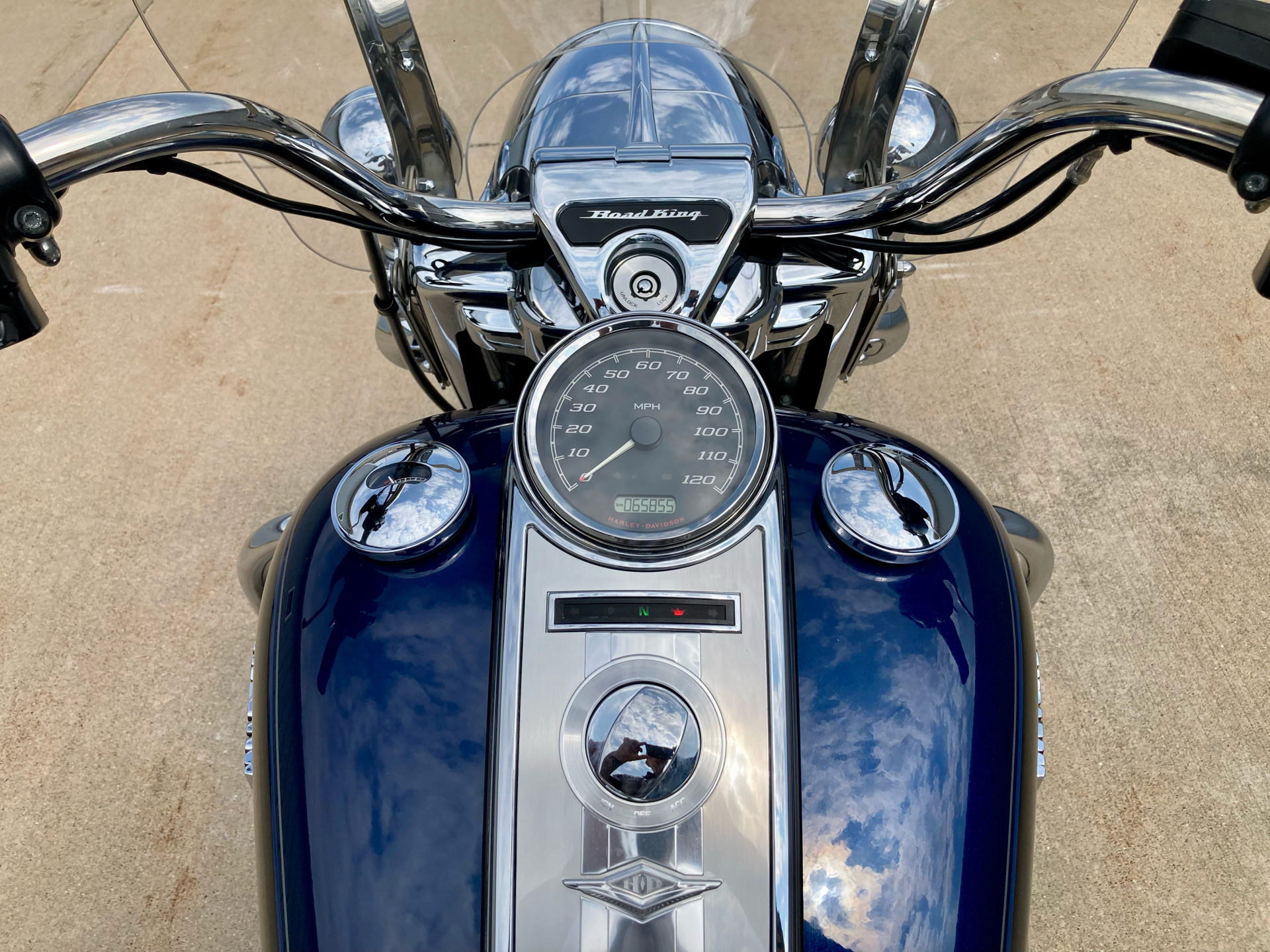 2014 Harley-Davidson Road King® in Fremont, Michigan - Photo 6