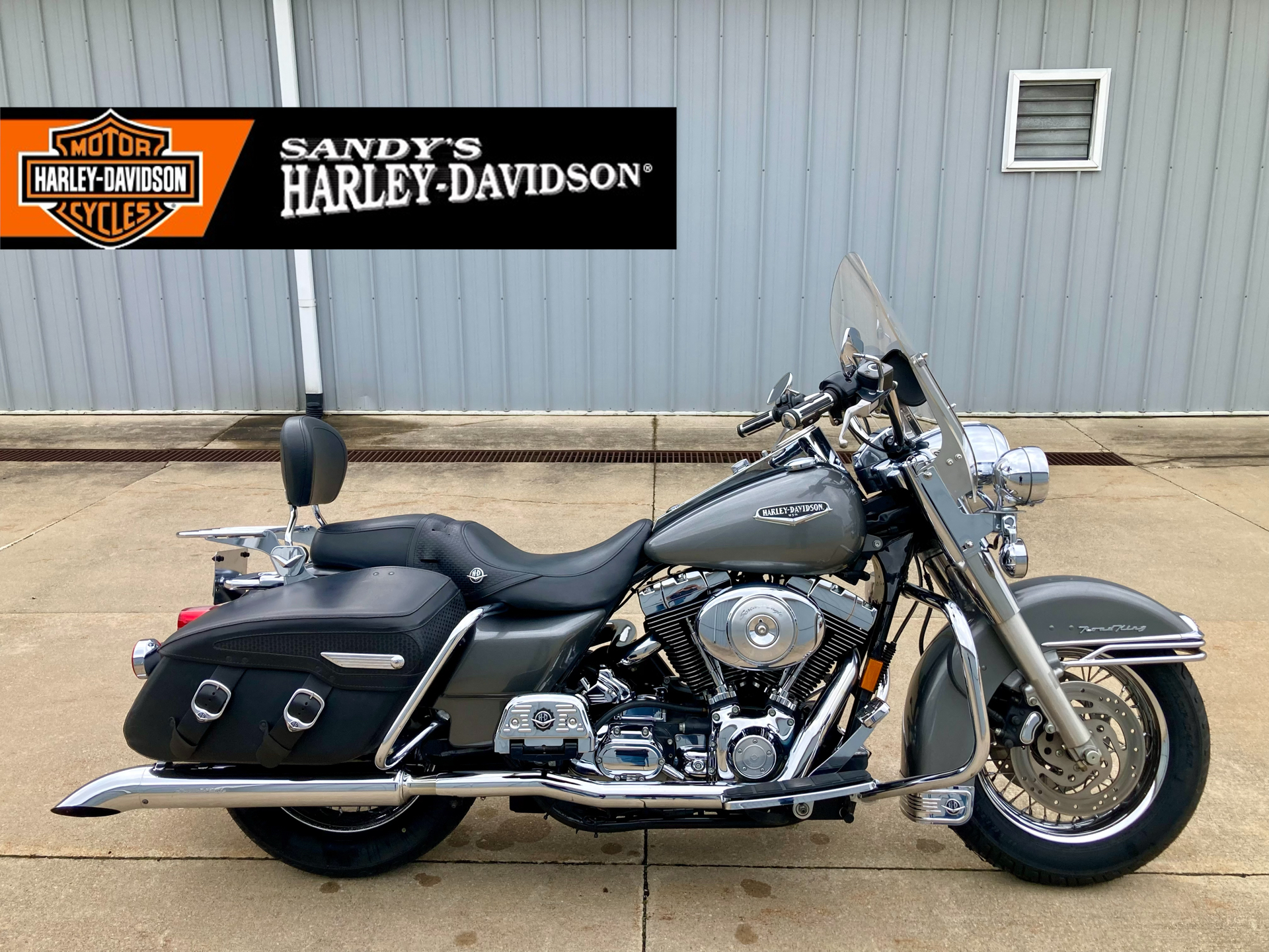 2005 Harley-Davidson FLHRCI Road King® Classic in Fremont, Michigan - Photo 1