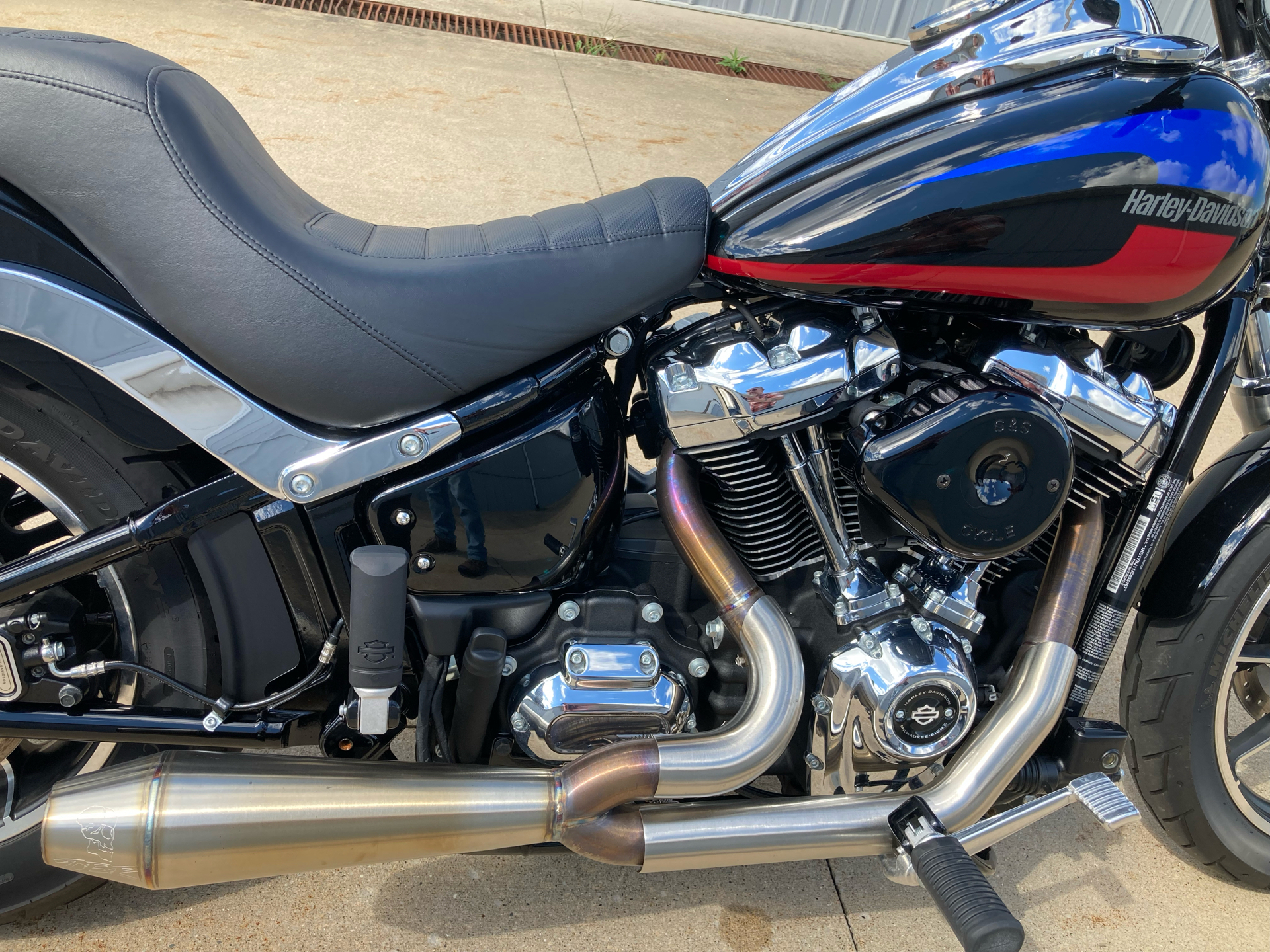2018 Harley-Davidson Low Rider® 107 in Fremont, Michigan - Photo 5