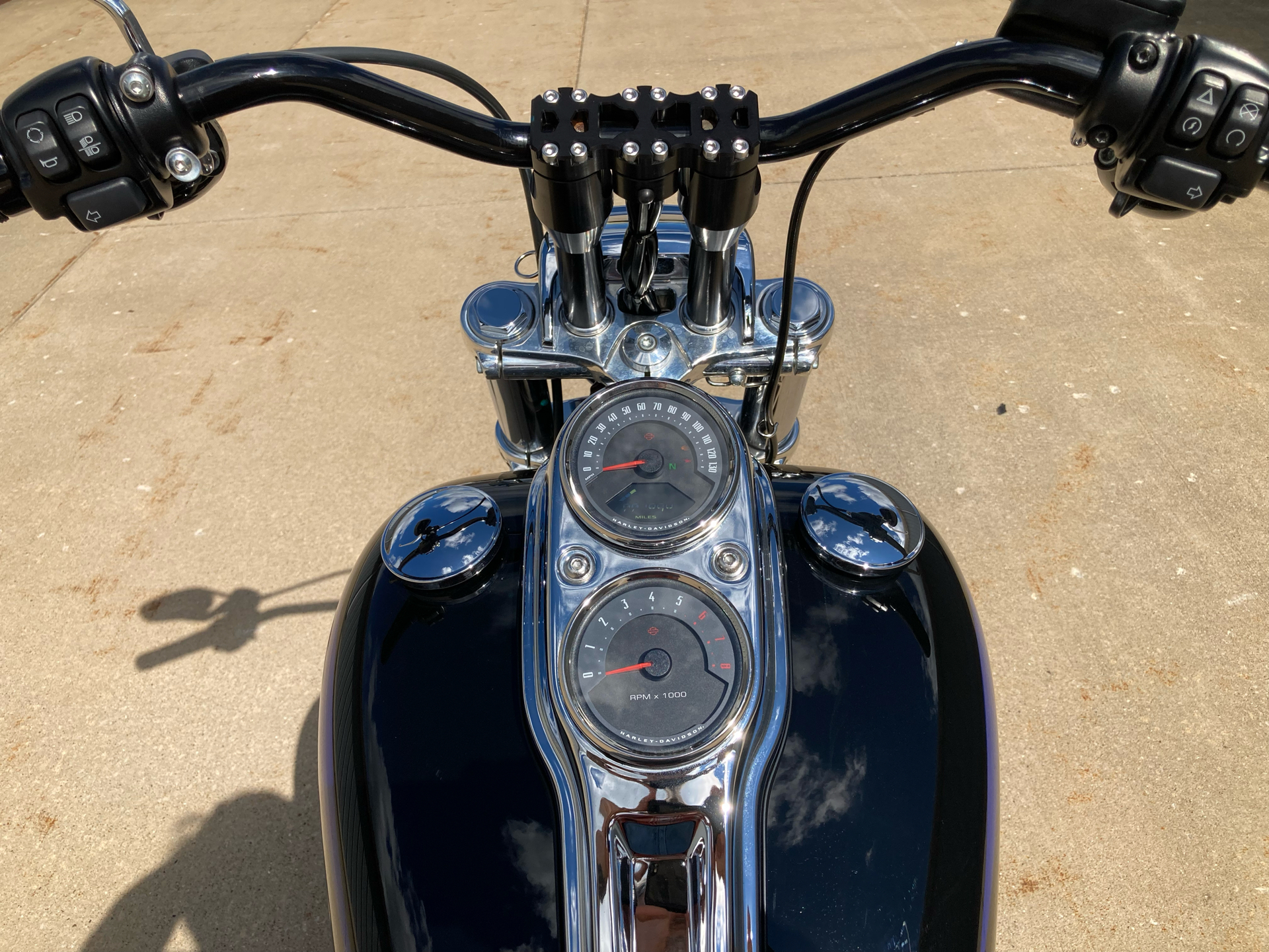 2018 Harley-Davidson Low Rider® 107 in Fremont, Michigan - Photo 6