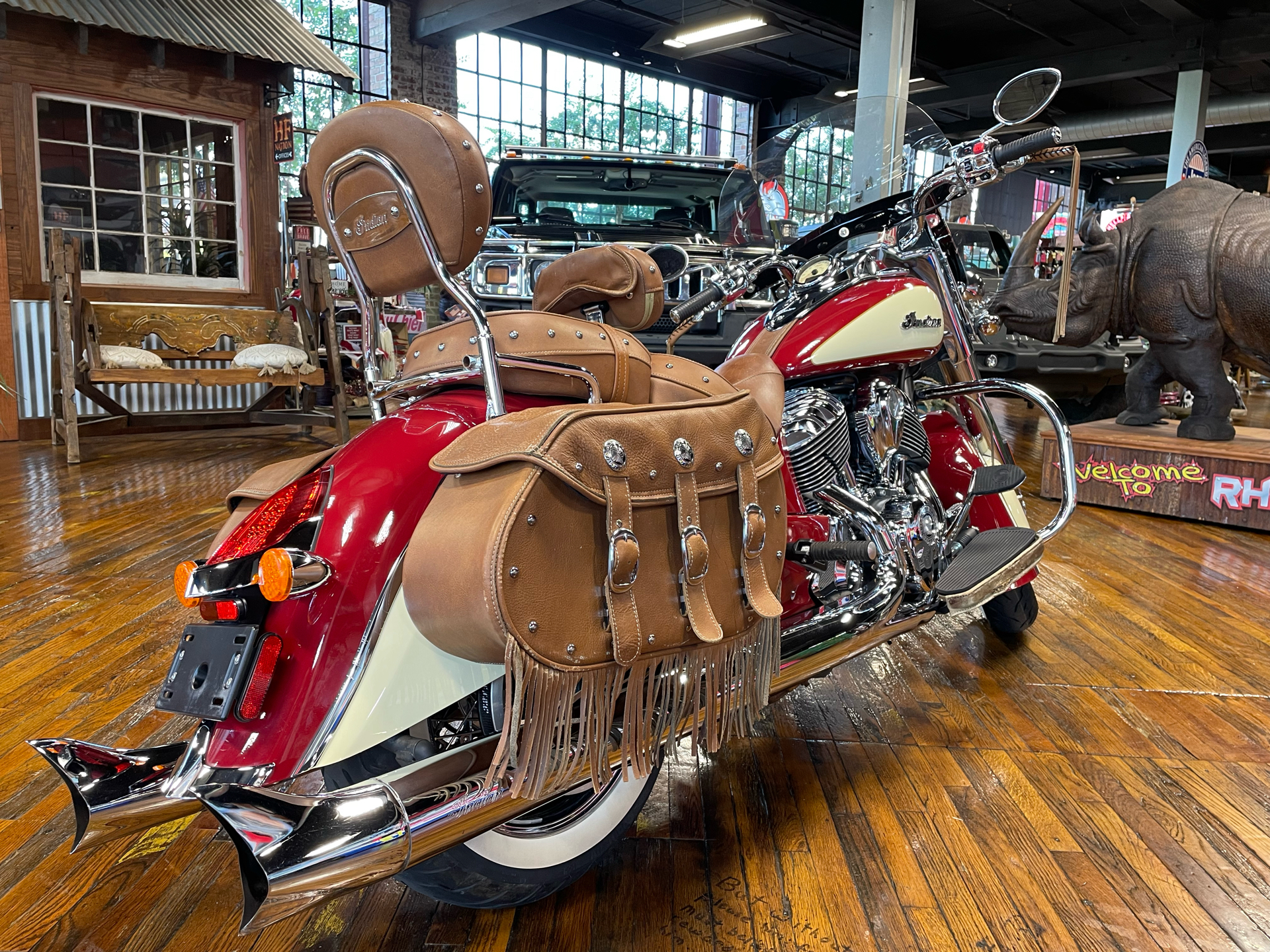 2015 Indian Motorcycle Chief® Vintage in Laurel, Mississippi - Photo 2