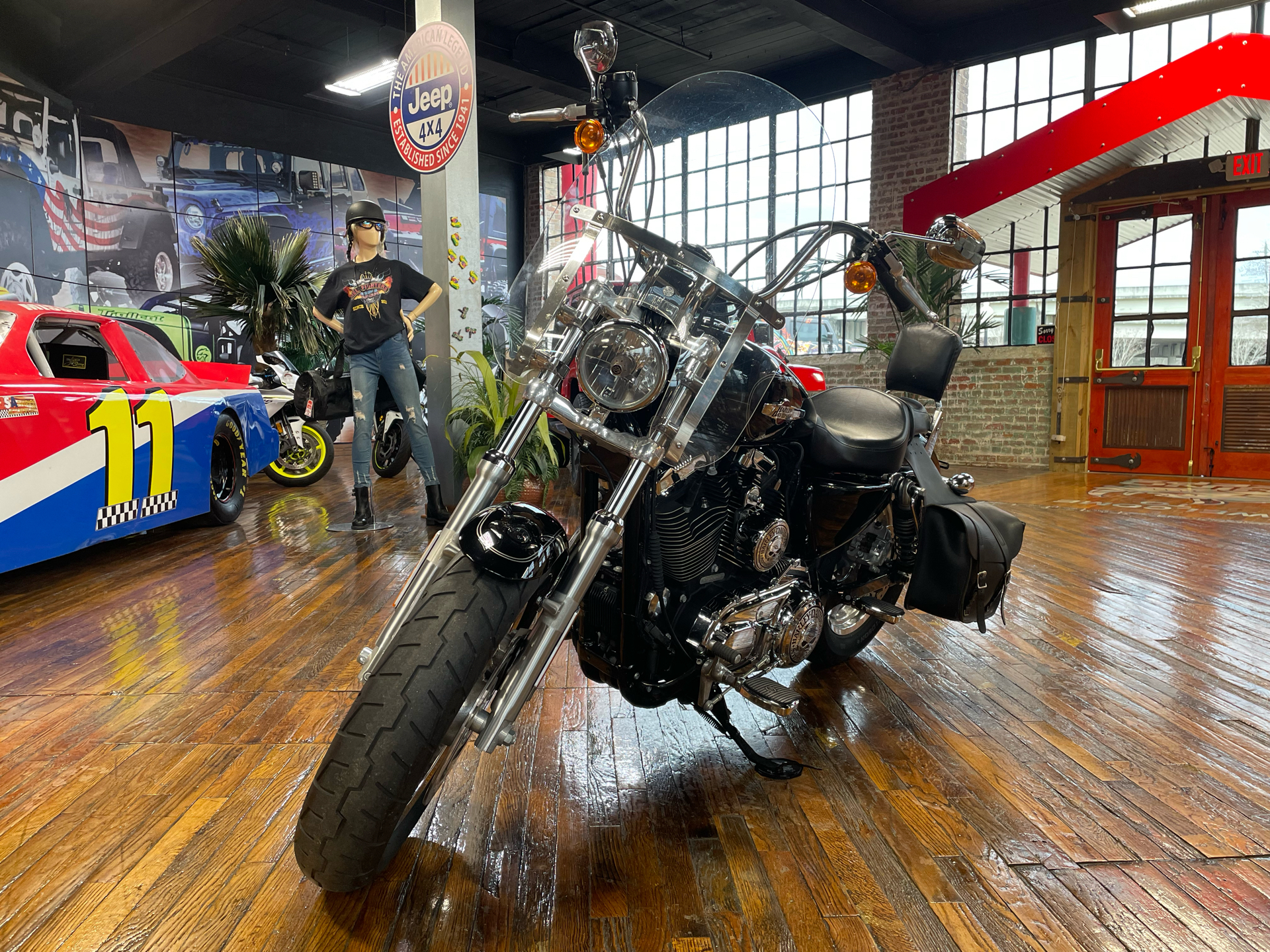 2016 Harley-Davidson 1200 Custom in Laurel, Mississippi - Photo 6
