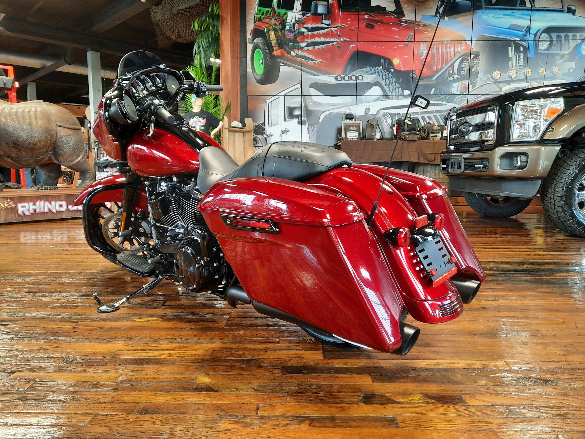2018 Harley-Davidson Street Glide® Special in Laurel, Mississippi - Photo 4