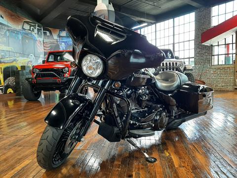 2018 Harley-Davidson Street Glide® Special in Laurel, Mississippi - Photo 6