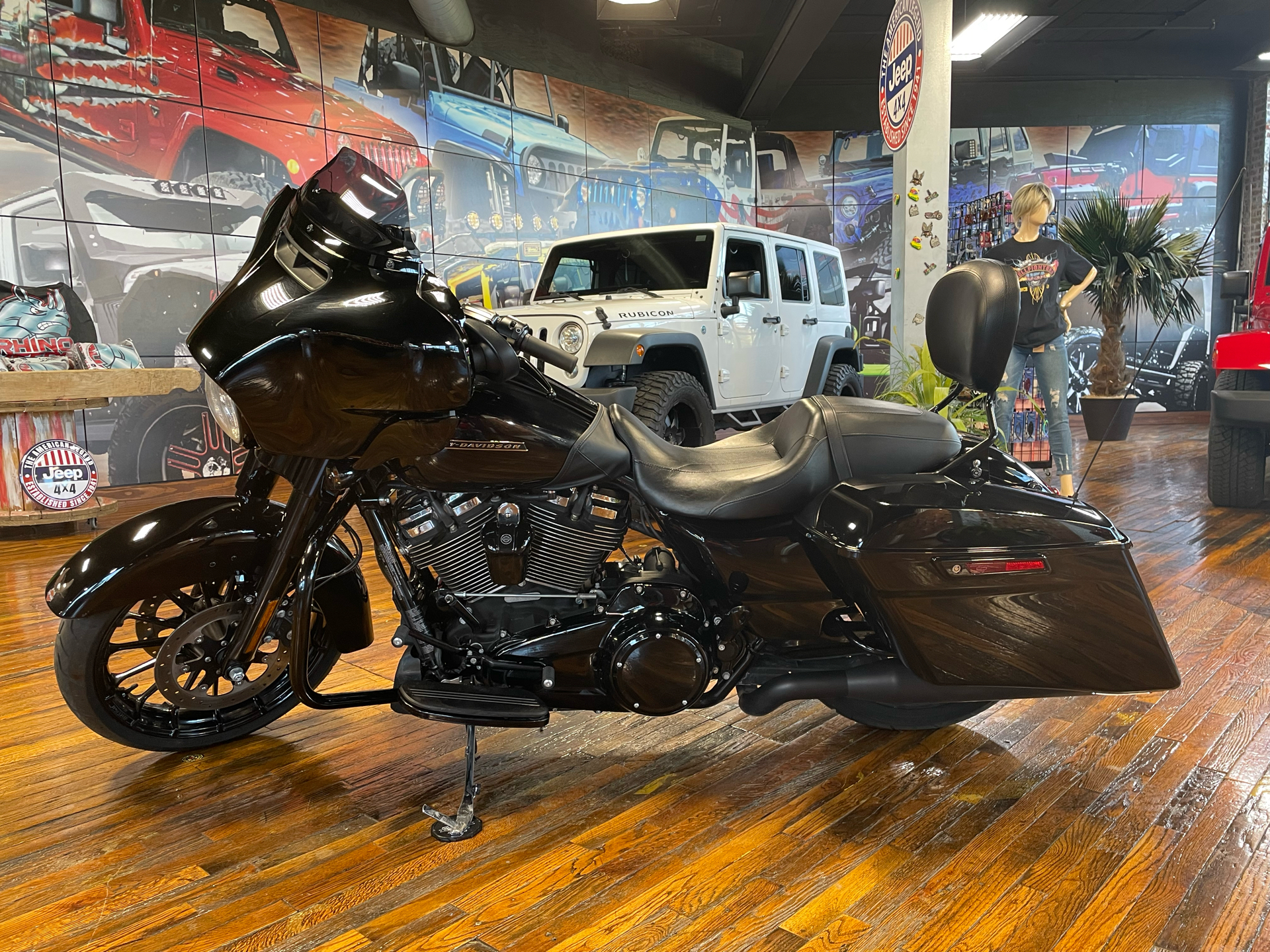 2018 Harley-Davidson Street Glide® Special in Laurel, Mississippi - Photo 5