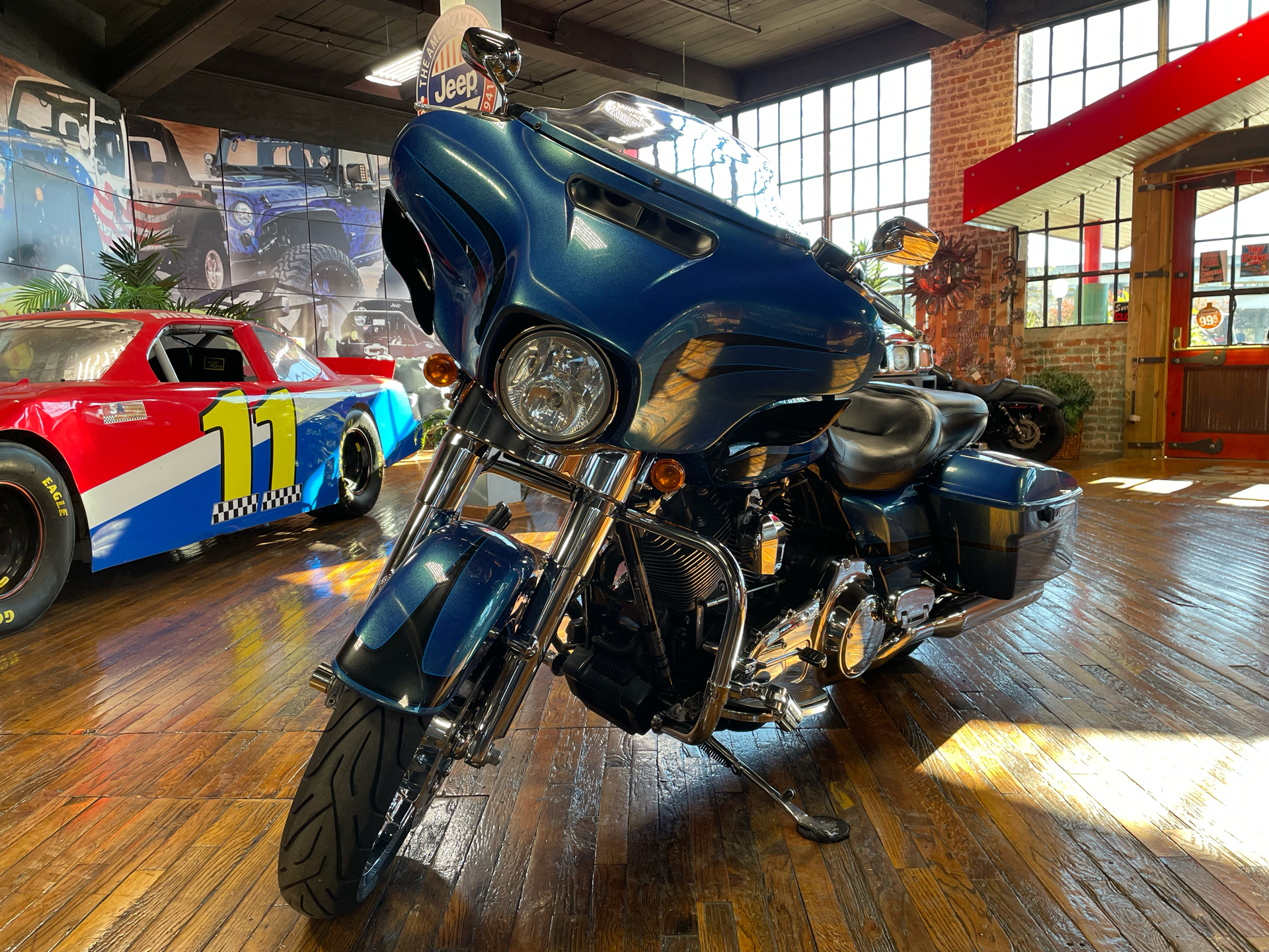 2014 Harley-Davidson Street Glide® in Laurel, Mississippi - Photo 6