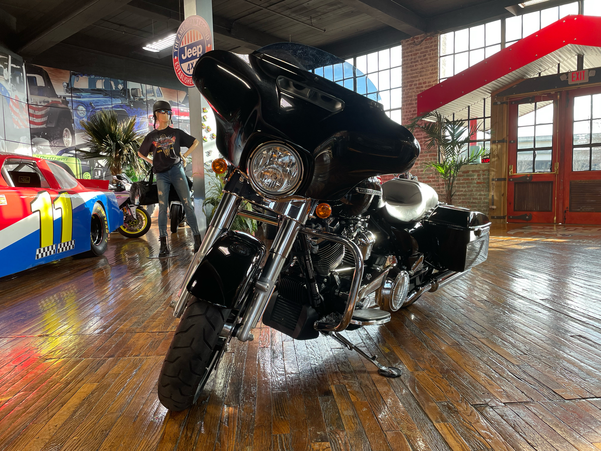 2021 Harley-Davidson Street Glide® in Laurel, Mississippi - Photo 6