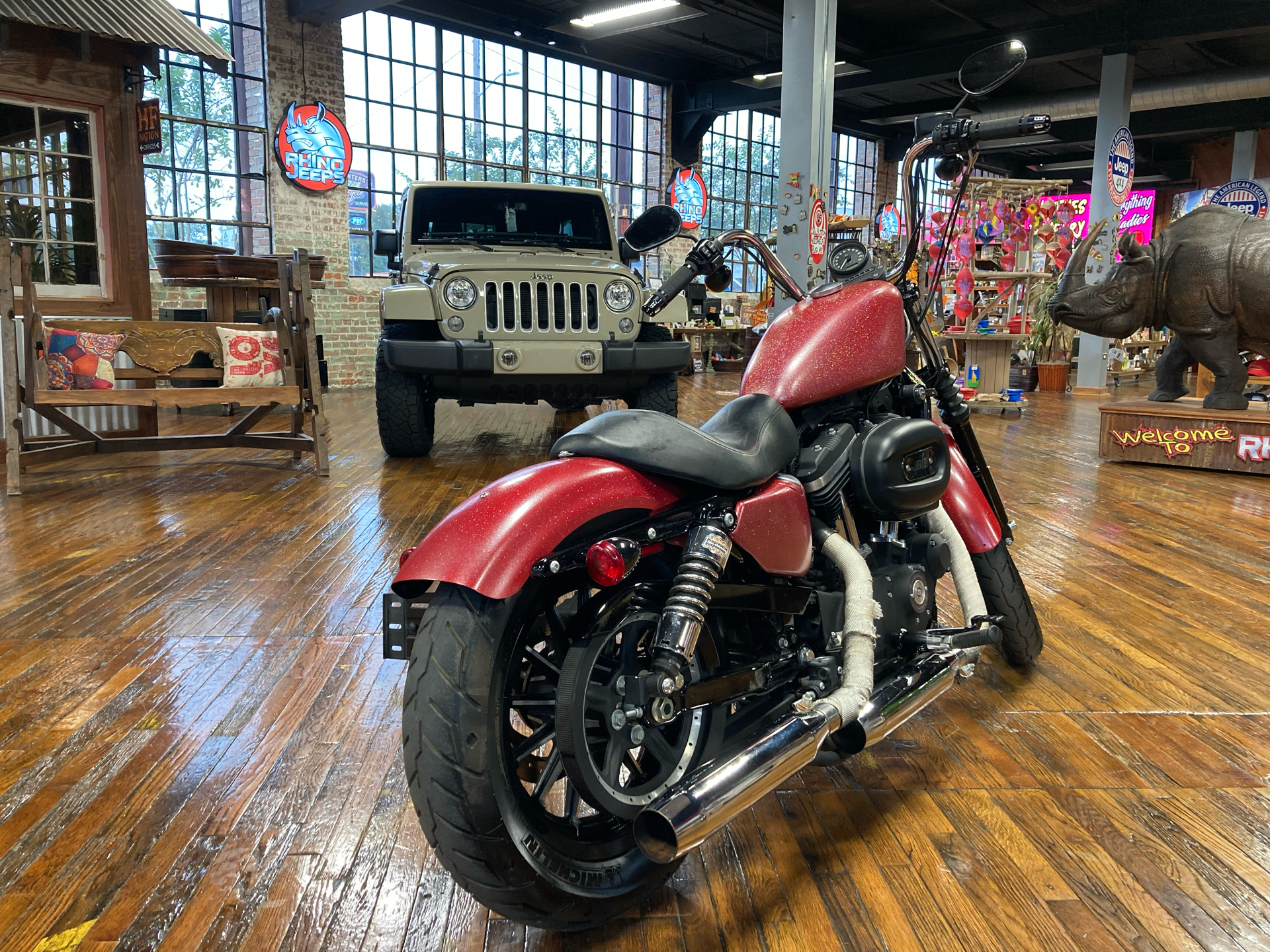 2015 Harley-Davidson Iron 883™ in Laurel, Mississippi - Photo 2