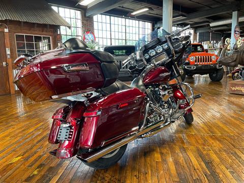 2014 Harley-Davidson Street Glide® Special in Laurel, Mississippi - Photo 2