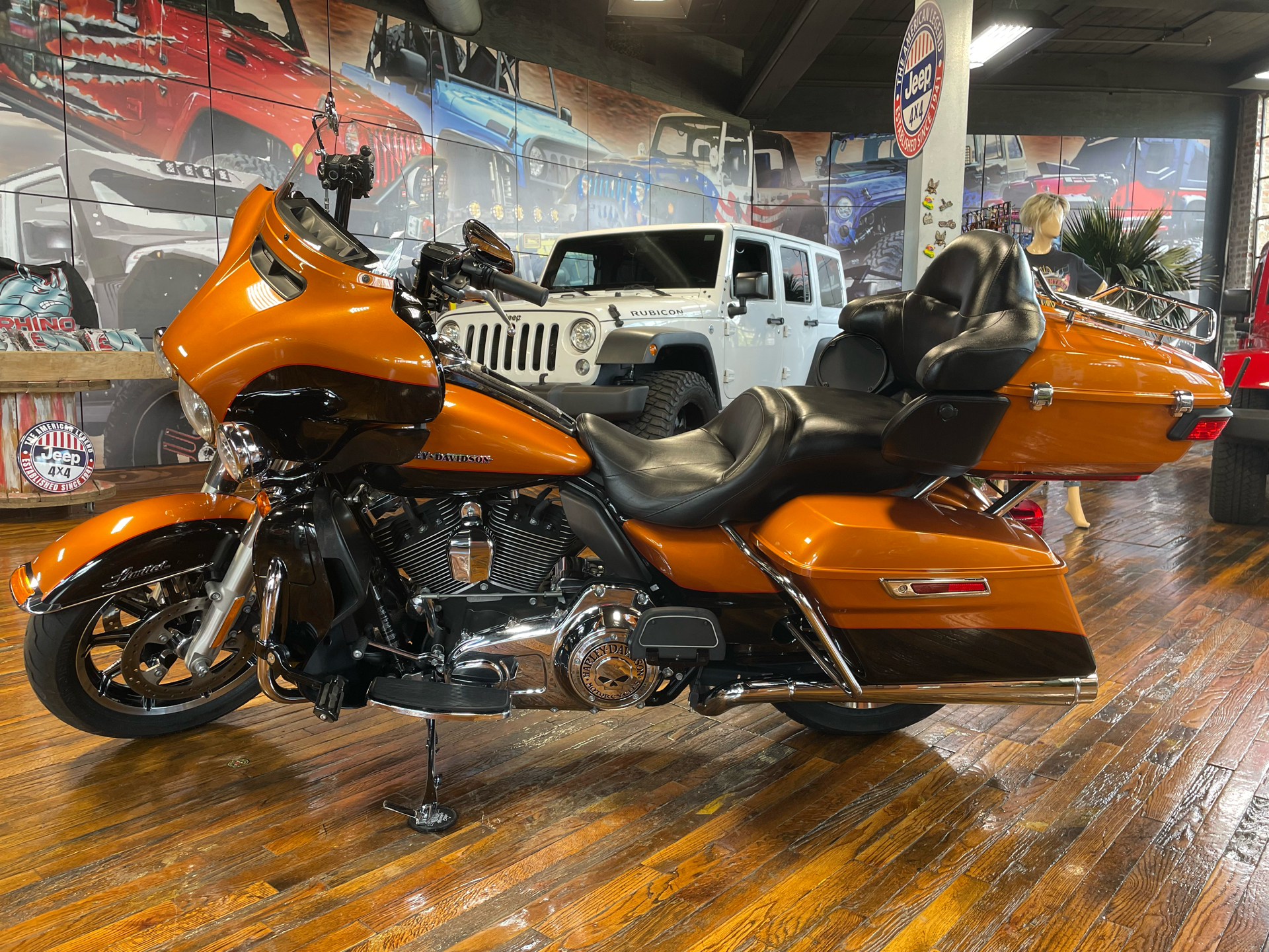 2015 Harley-Davidson Electra Glide® Ultra Classic® in Laurel, Mississippi - Photo 5