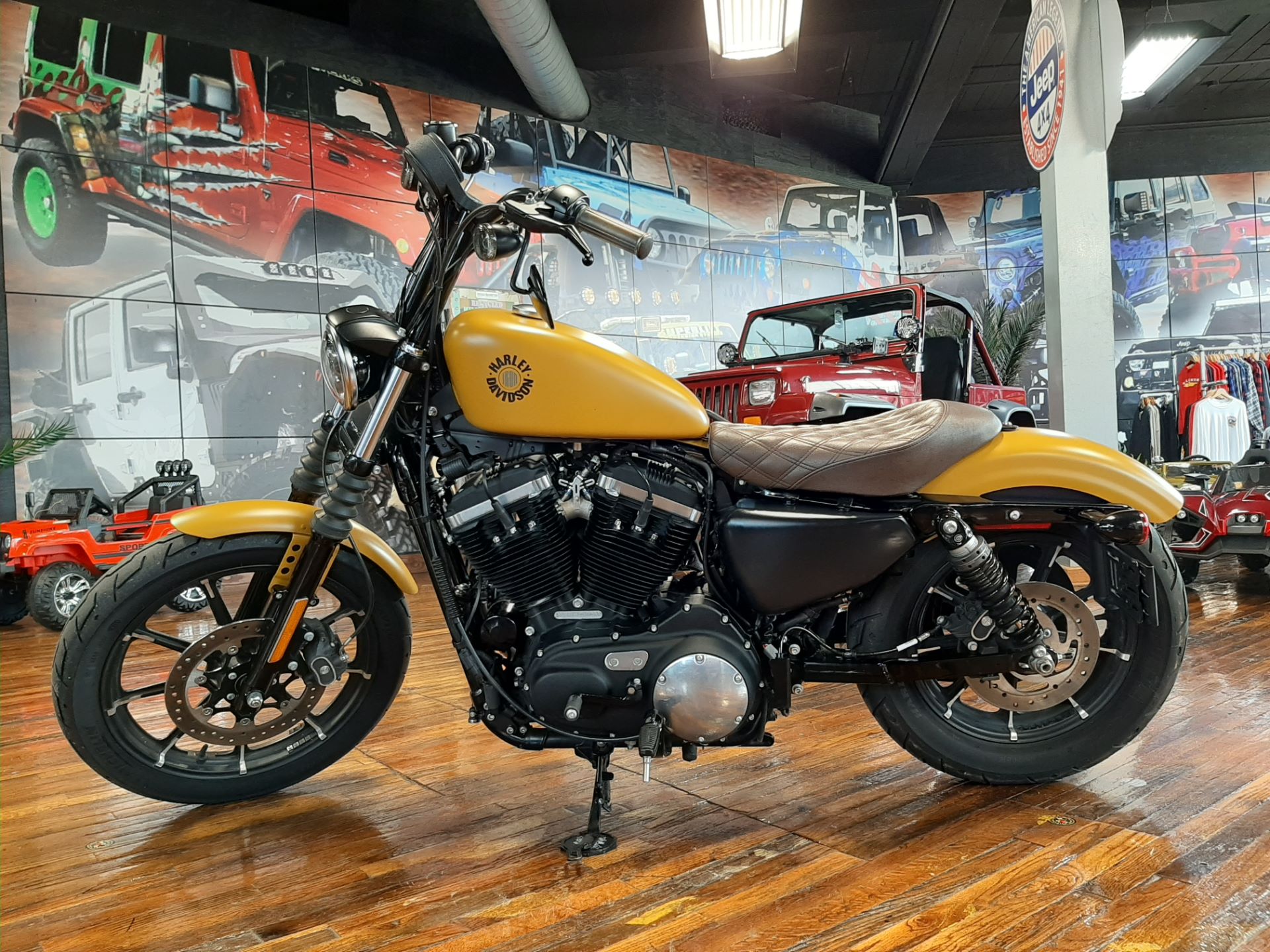2019 Harley-Davidson Iron 883™ in Laurel, Mississippi - Photo 5