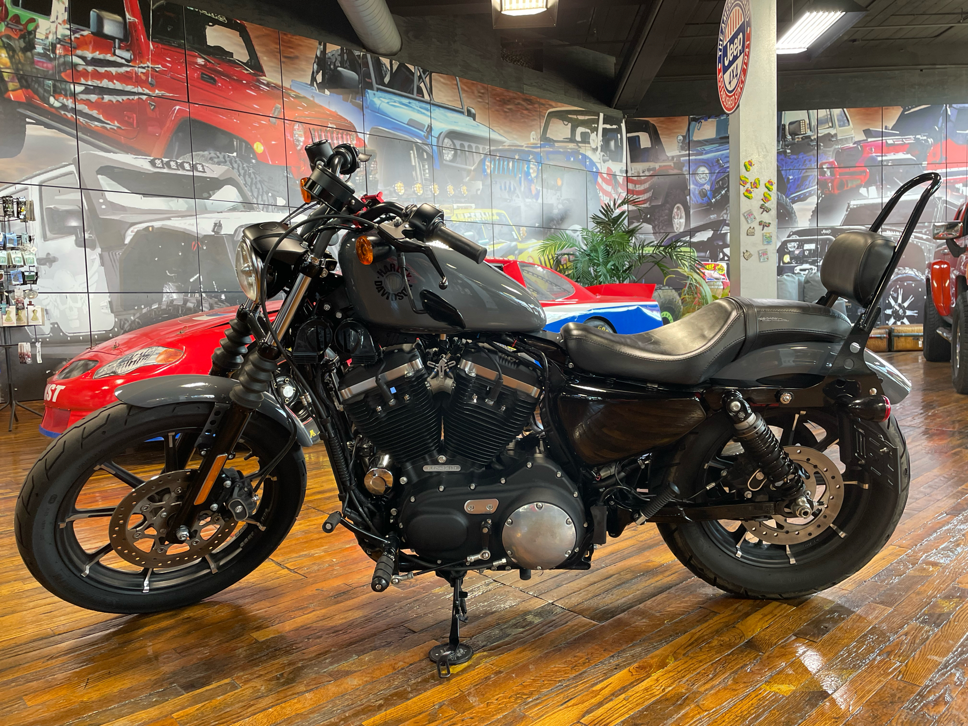 2022 Harley-Davidson Iron 883™ in Laurel, Mississippi - Photo 5