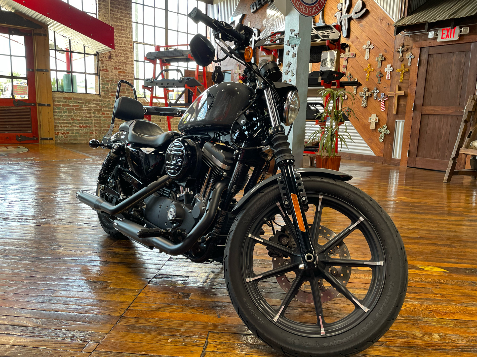 2022 Harley-Davidson Iron 883™ in Laurel, Mississippi - Photo 8