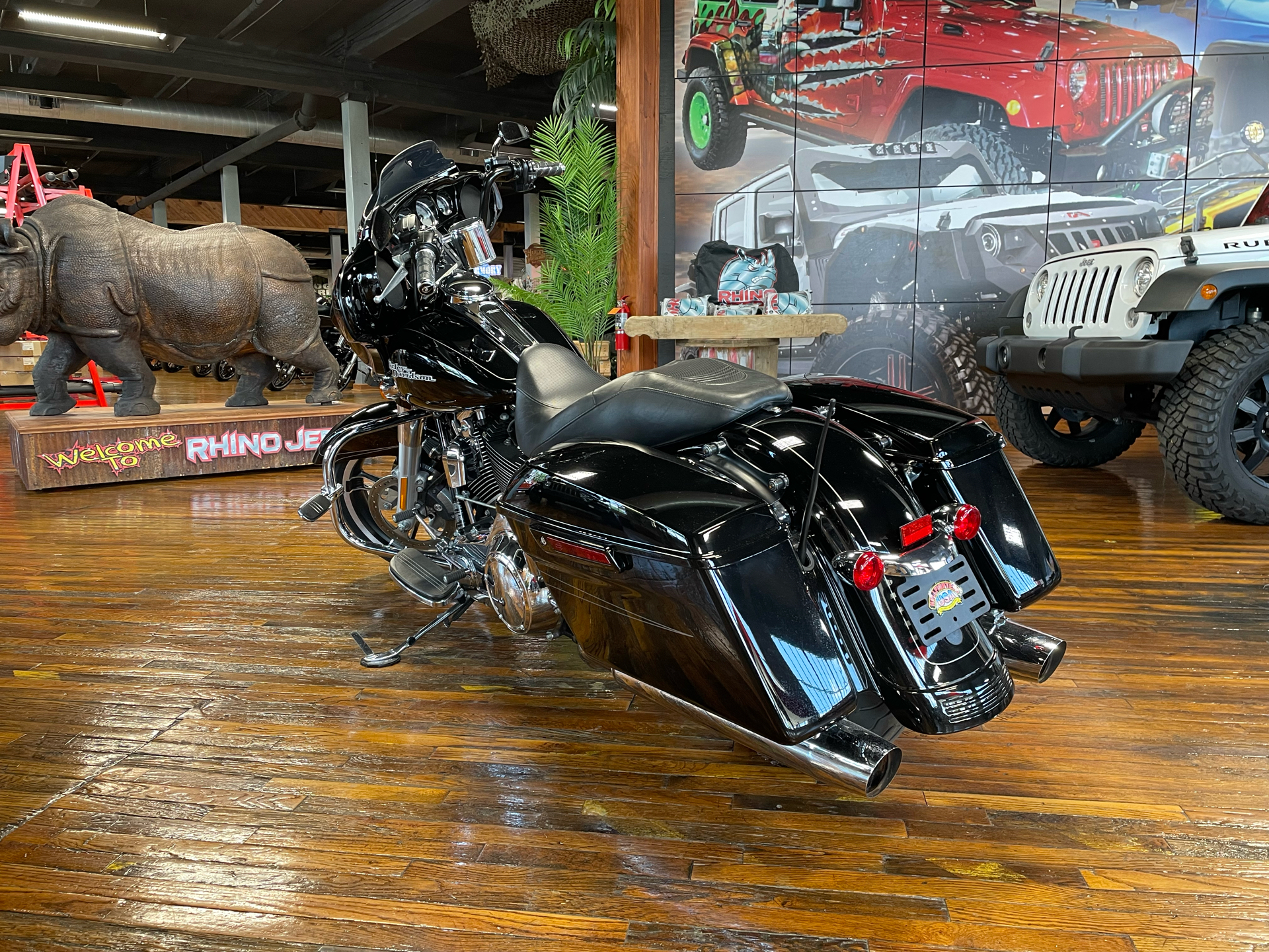 2016 Harley-Davidson Street Glide® Special in Laurel, Mississippi - Photo 4