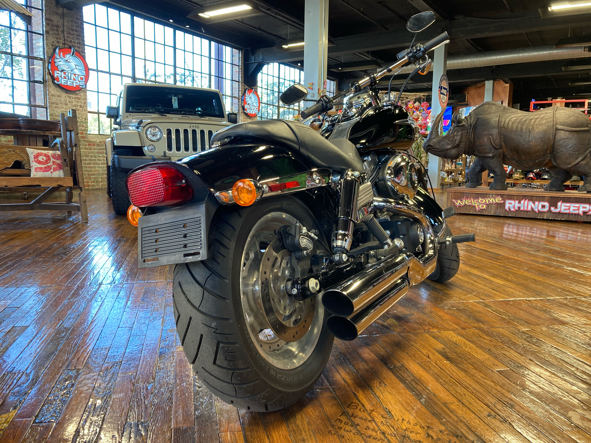2011 Harley-Davidson Dyna® Fat Bob® in Laurel, Mississippi - Photo 2