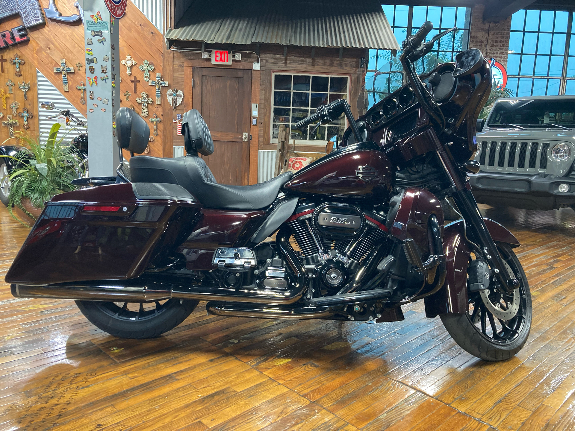 2019 Harley-Davidson CVO™ Street Glide® in Laurel, Mississippi - Photo 1