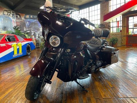 2019 Harley-Davidson CVO™ Street Glide® in Laurel, Mississippi - Photo 7