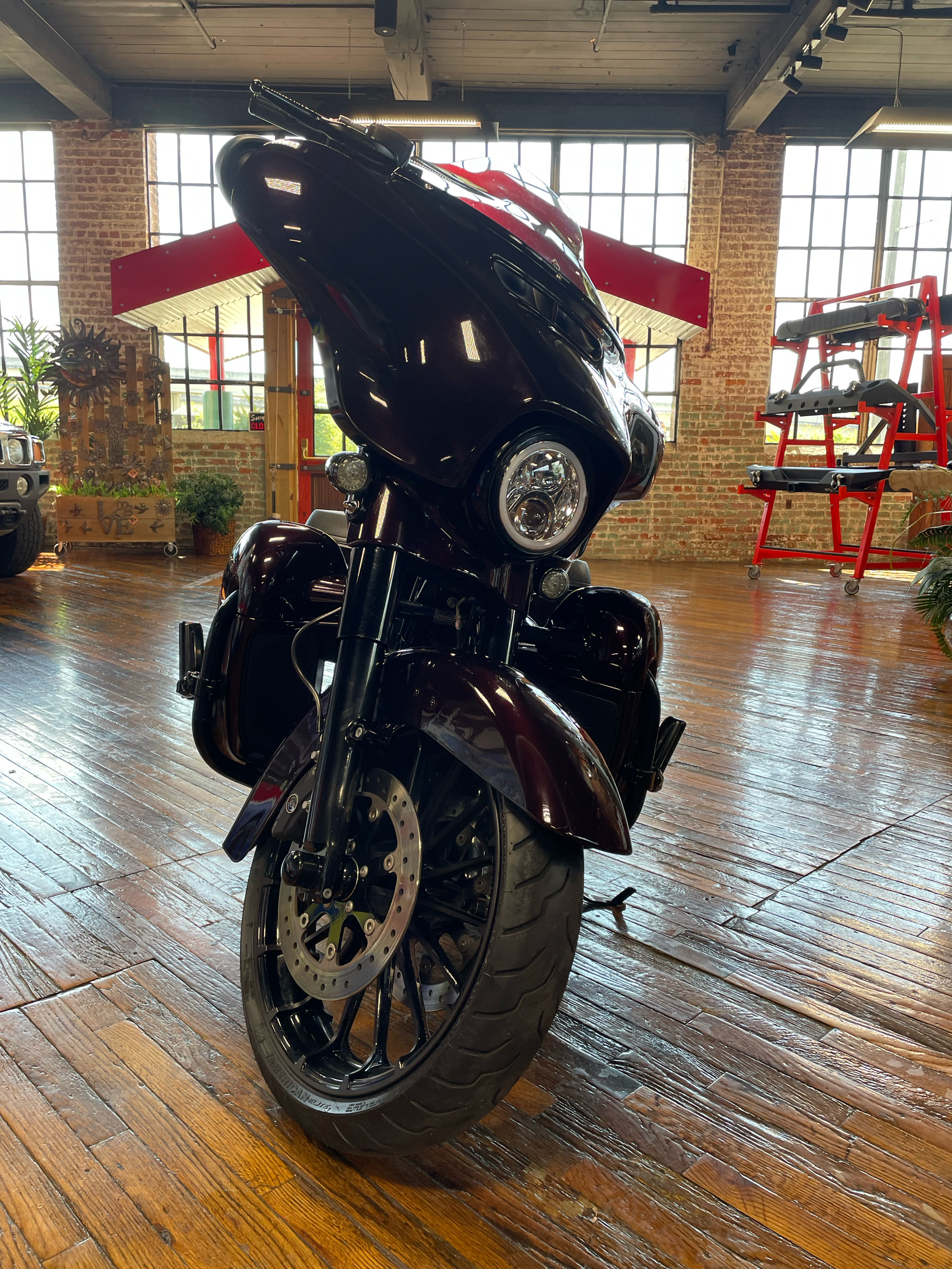 2019 Harley-Davidson CVO™ Street Glide® in Laurel, Mississippi - Photo 8