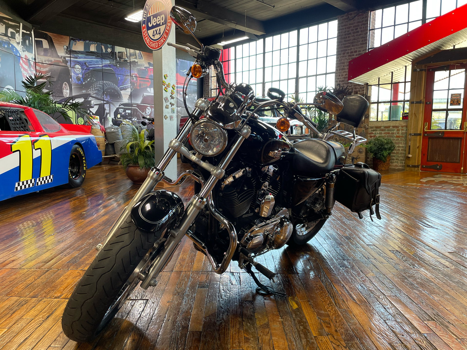2015 Harley-Davidson 1200 Custom in Laurel, Mississippi - Photo 6