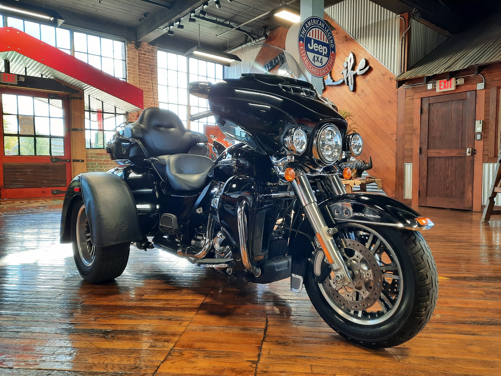 2018 Harley-Davidson Tri Glide® Ultra in Laurel, Mississippi - Photo 8