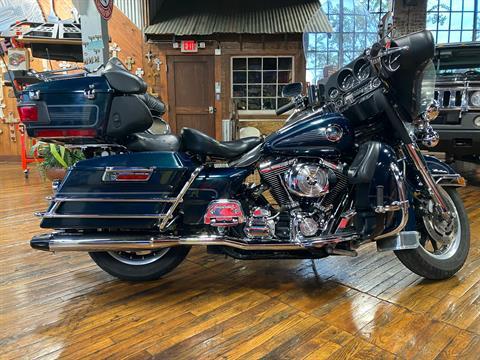 2001 Harley-Davidson FLHTCUI Ultra Classic® Electra Glide® in Laurel, Mississippi - Photo 1