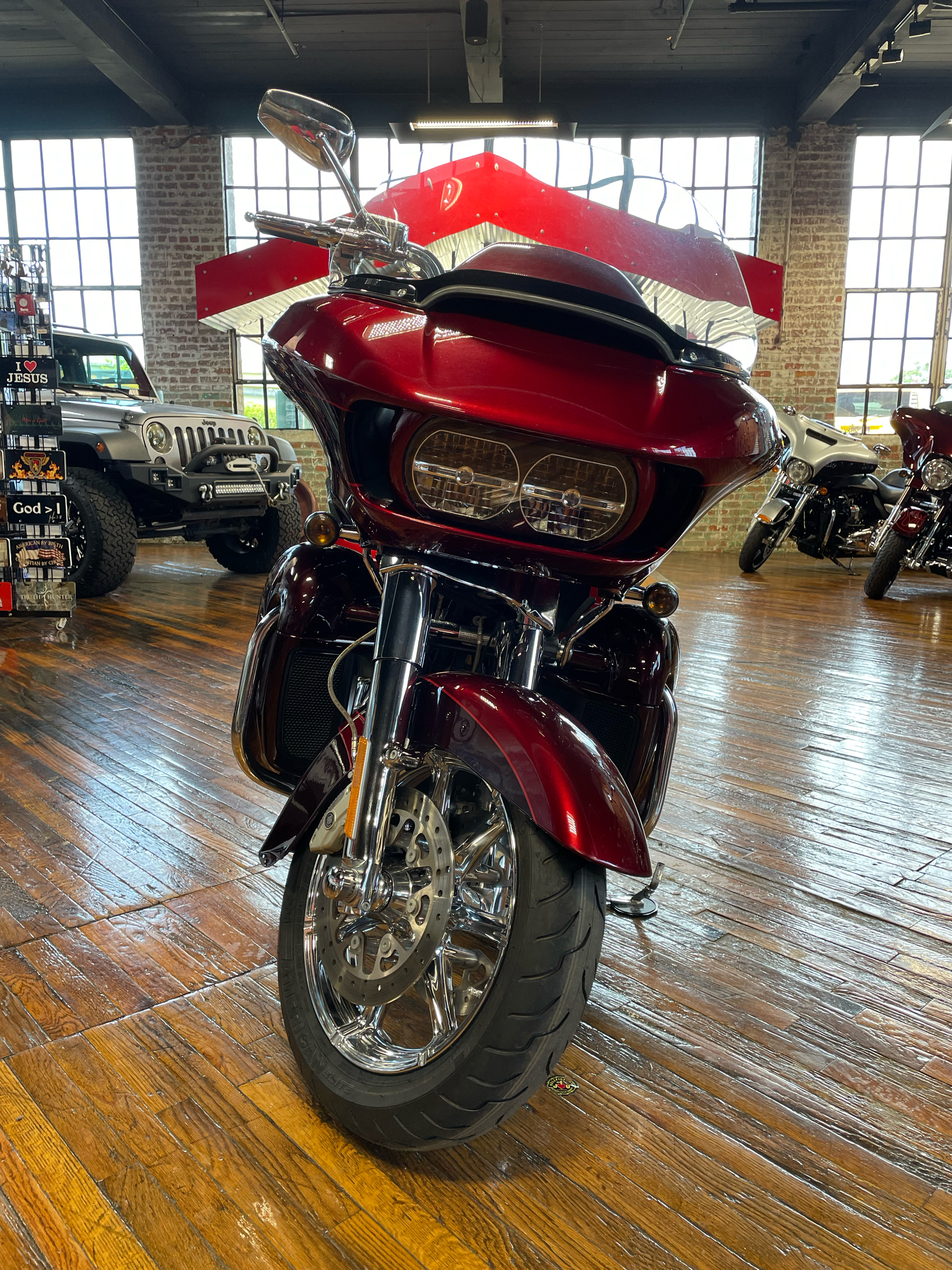 2015 Harley-Davidson CVO™ Road Glide® Ultra in Laurel, Mississippi - Photo 7