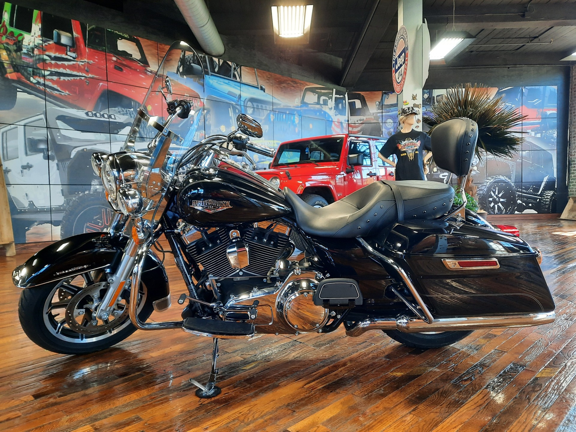 2014 Harley-Davidson Road King® in Laurel, Mississippi - Photo 5