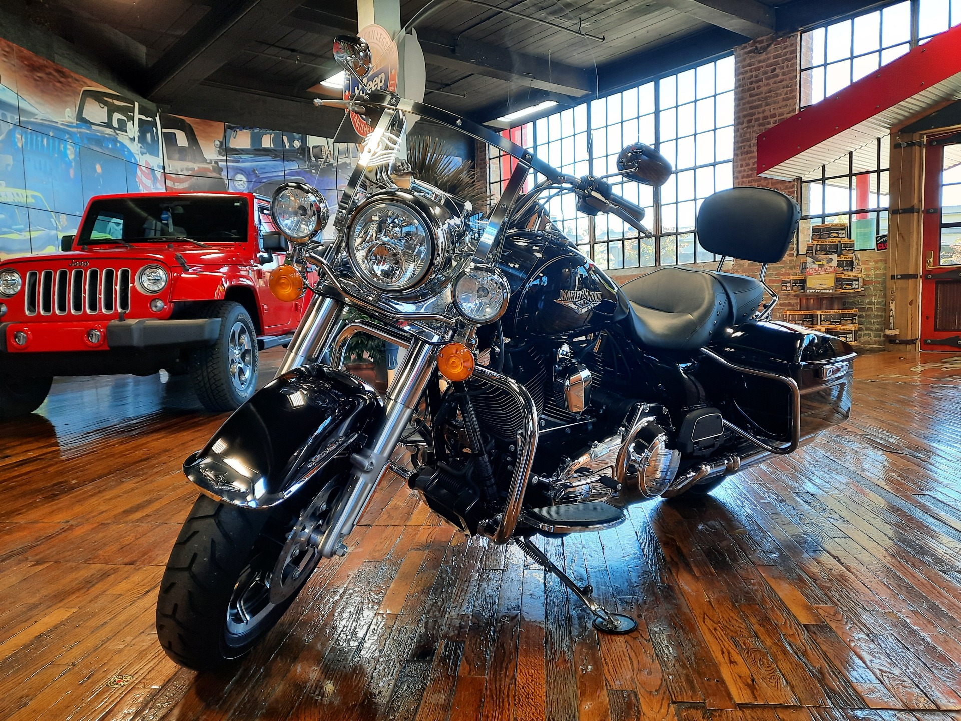 2014 Harley-Davidson Road King® in Laurel, Mississippi - Photo 6