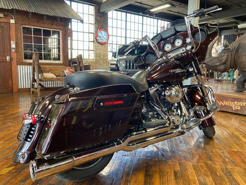 2011 Harley-Davidson Street Glide® in Laurel, Mississippi - Photo 2