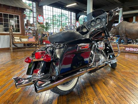 2000 Harley-Davidson FLHT Electra Glide® Standard in Laurel, Mississippi - Photo 2