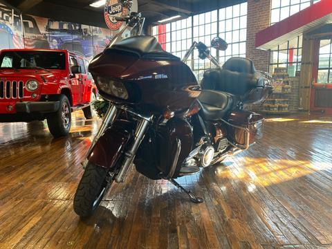 2019 Harley-Davidson Road Glide® Ultra in Laurel, Mississippi - Photo 6