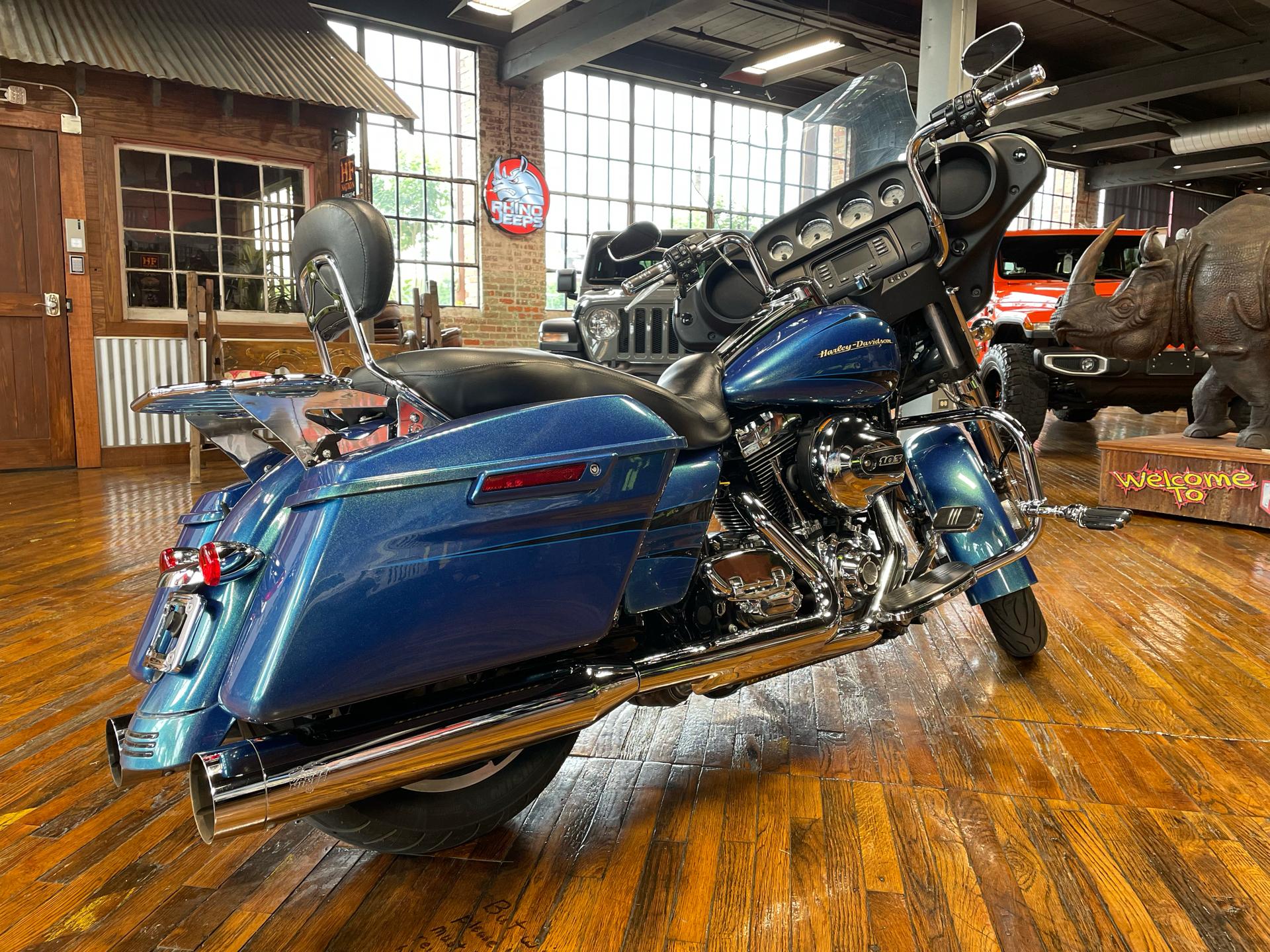 2014 Harley-Davidson Street Glide® in Laurel, Mississippi - Photo 2