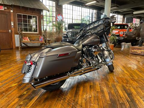 2015 Harley-Davidson Street Glide® in Laurel, Mississippi - Photo 2