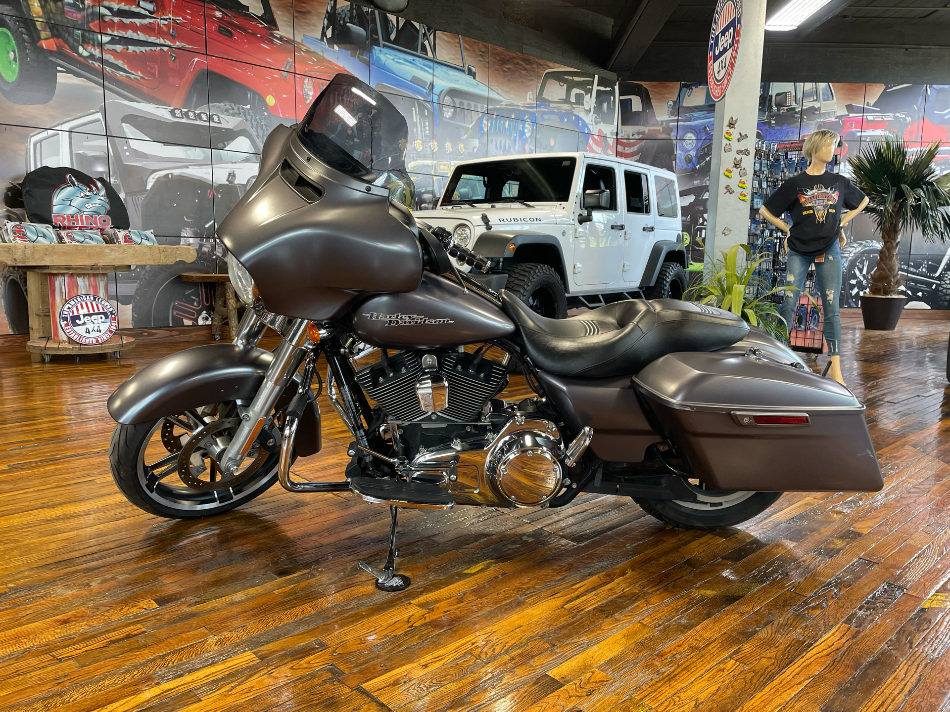 2015 Harley-Davidson Street Glide® in Laurel, Mississippi - Photo 5