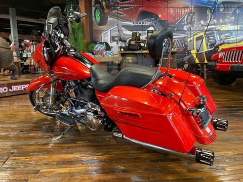 2017 Harley-Davidson Street Glide® Special in Laurel, Mississippi - Photo 4