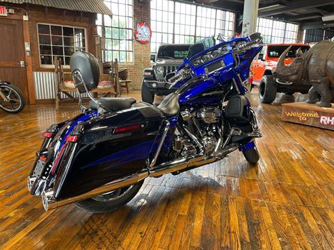 2017 Harley-Davidson CVO™ Street Glide® in Laurel, Mississippi - Photo 2