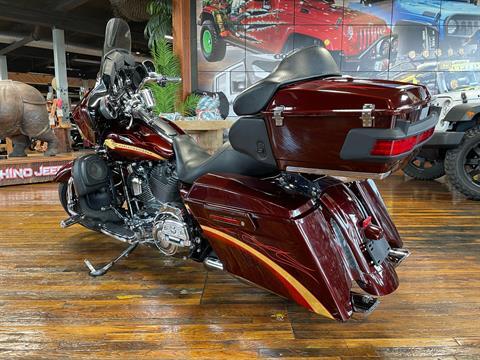 2010 Harley-Davidson CVO™ Street Glide® in Laurel, Mississippi - Photo 3