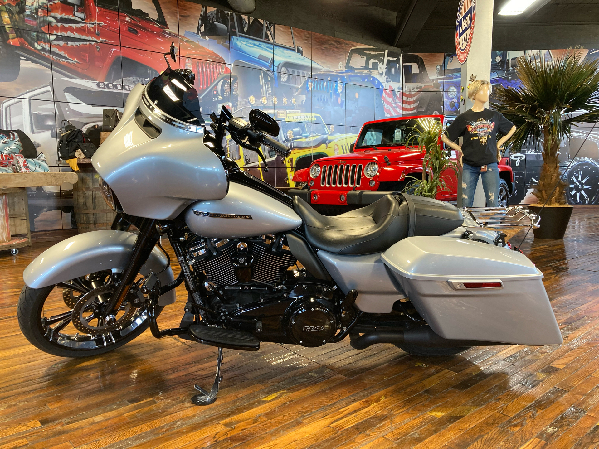 2019 Harley-Davidson Street Glide® Special in Laurel, Mississippi - Photo 5