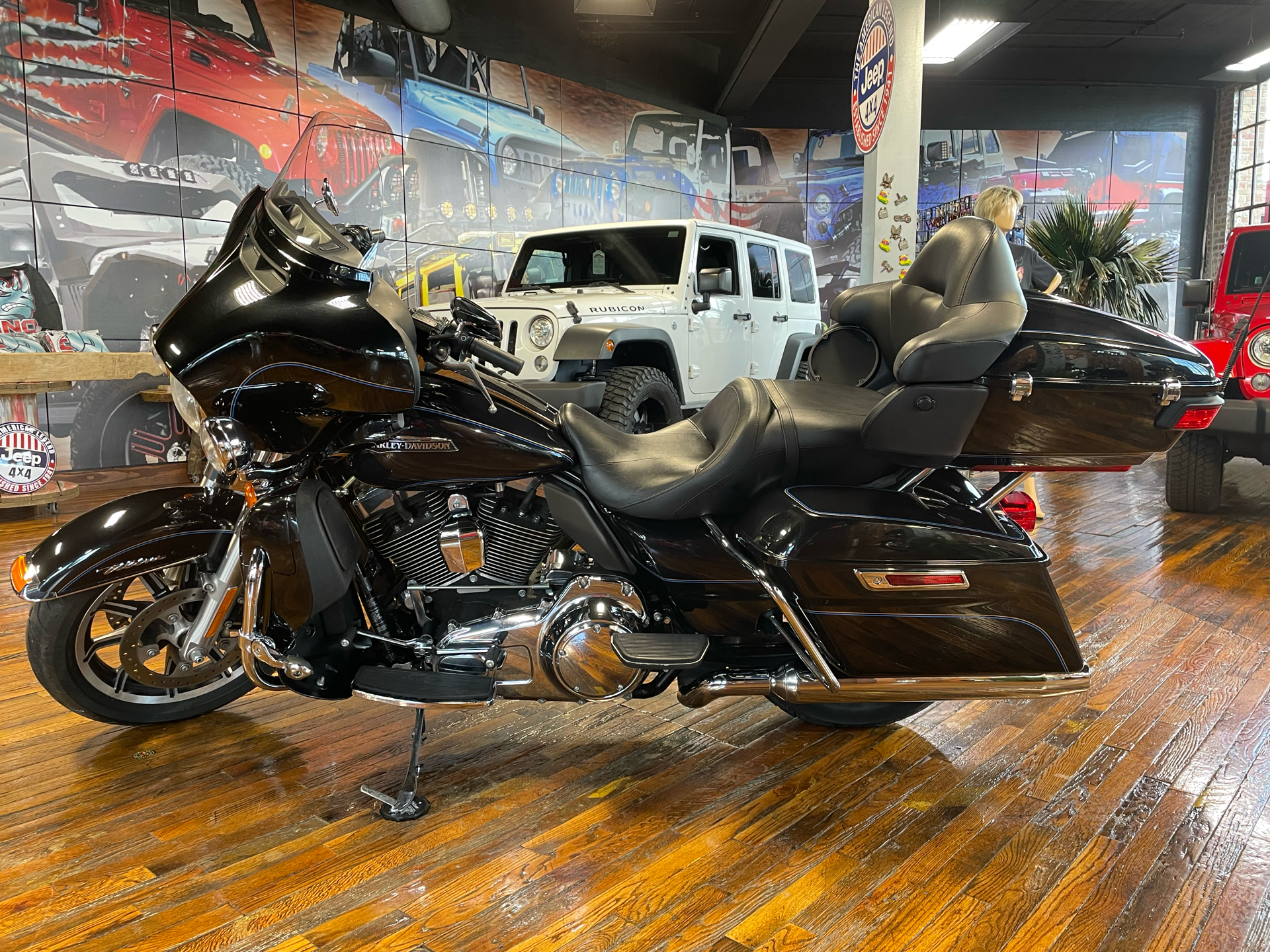 2014 Harley-Davidson Electra Glide® Ultra Classic® in Laurel, Mississippi - Photo 5