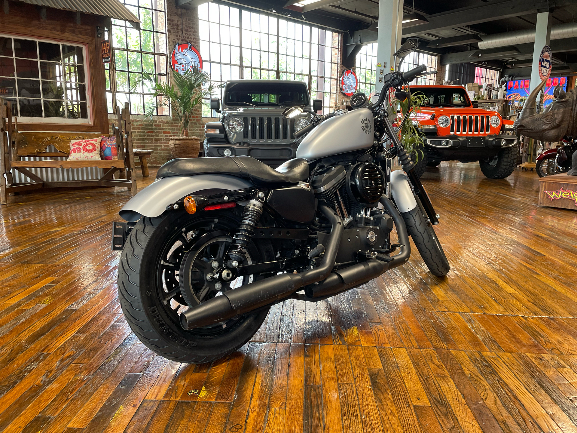 2020 Harley-Davidson Iron 883™ in Laurel, Mississippi - Photo 2