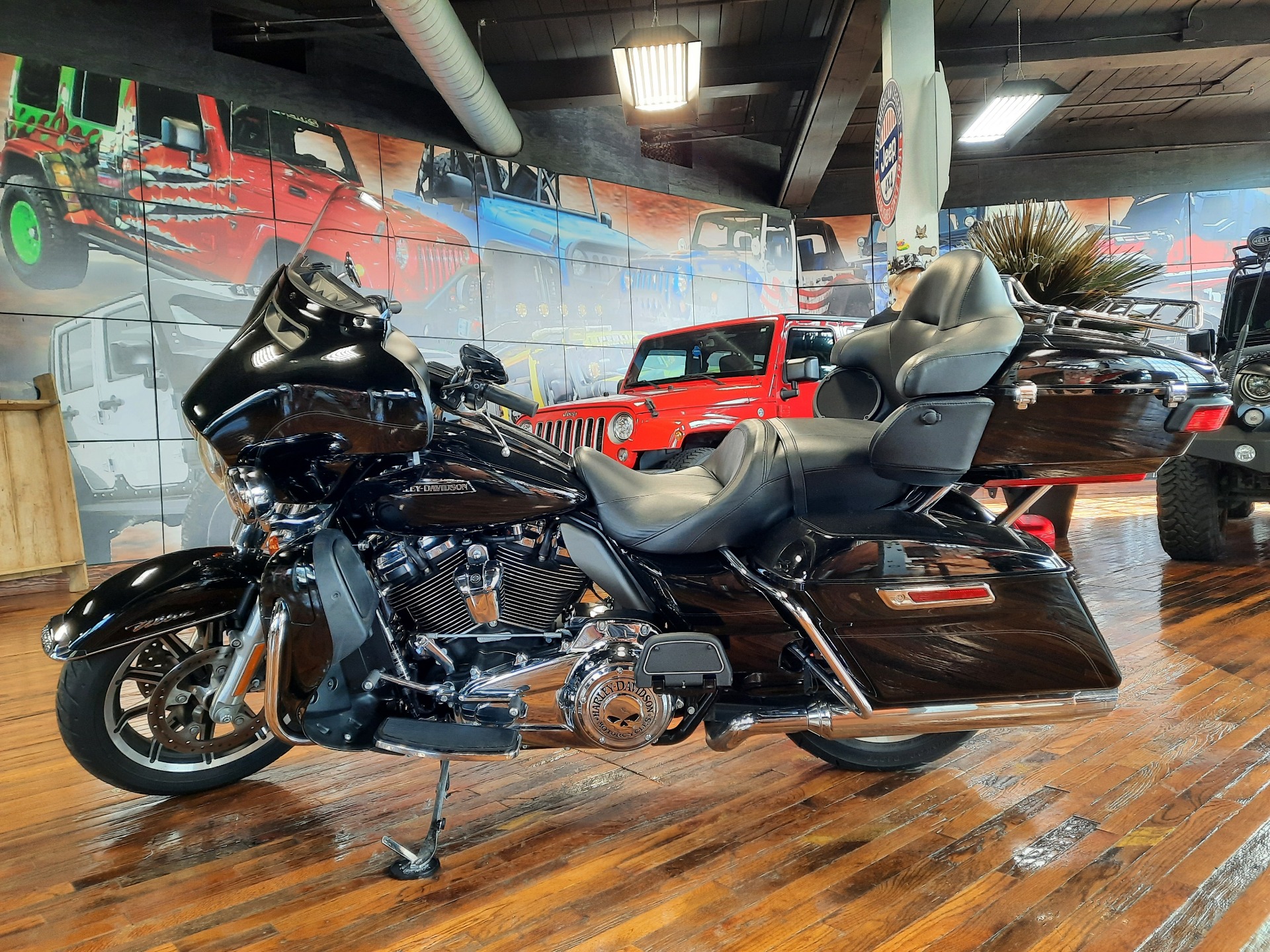 2018 Harley-Davidson Electra Glide® Ultra Classic® in Laurel, Mississippi - Photo 5