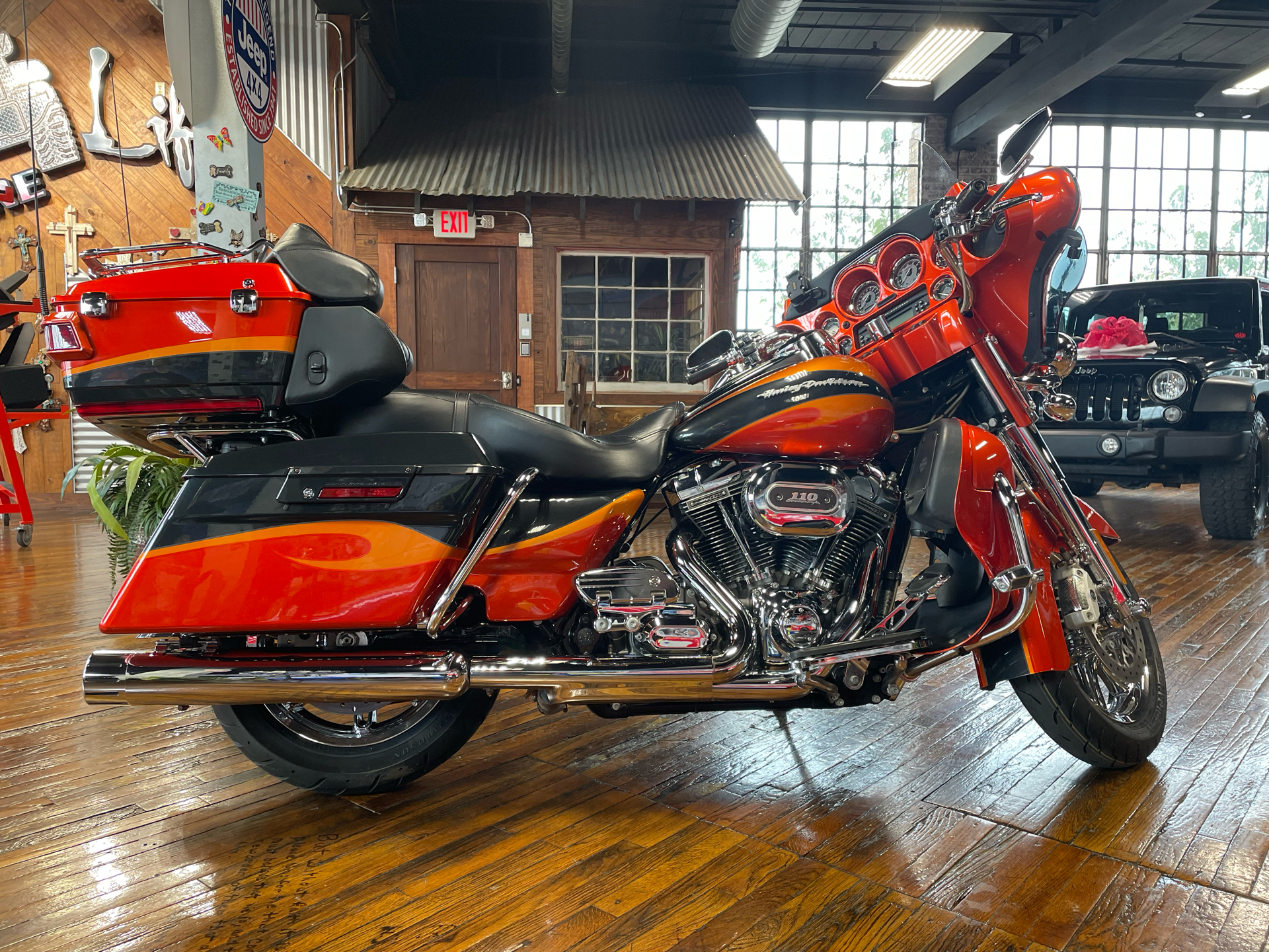 2013 Harley-Davidson CVO™ Ultra Classic® Electra Glide® in Laurel, Mississippi - Photo 1