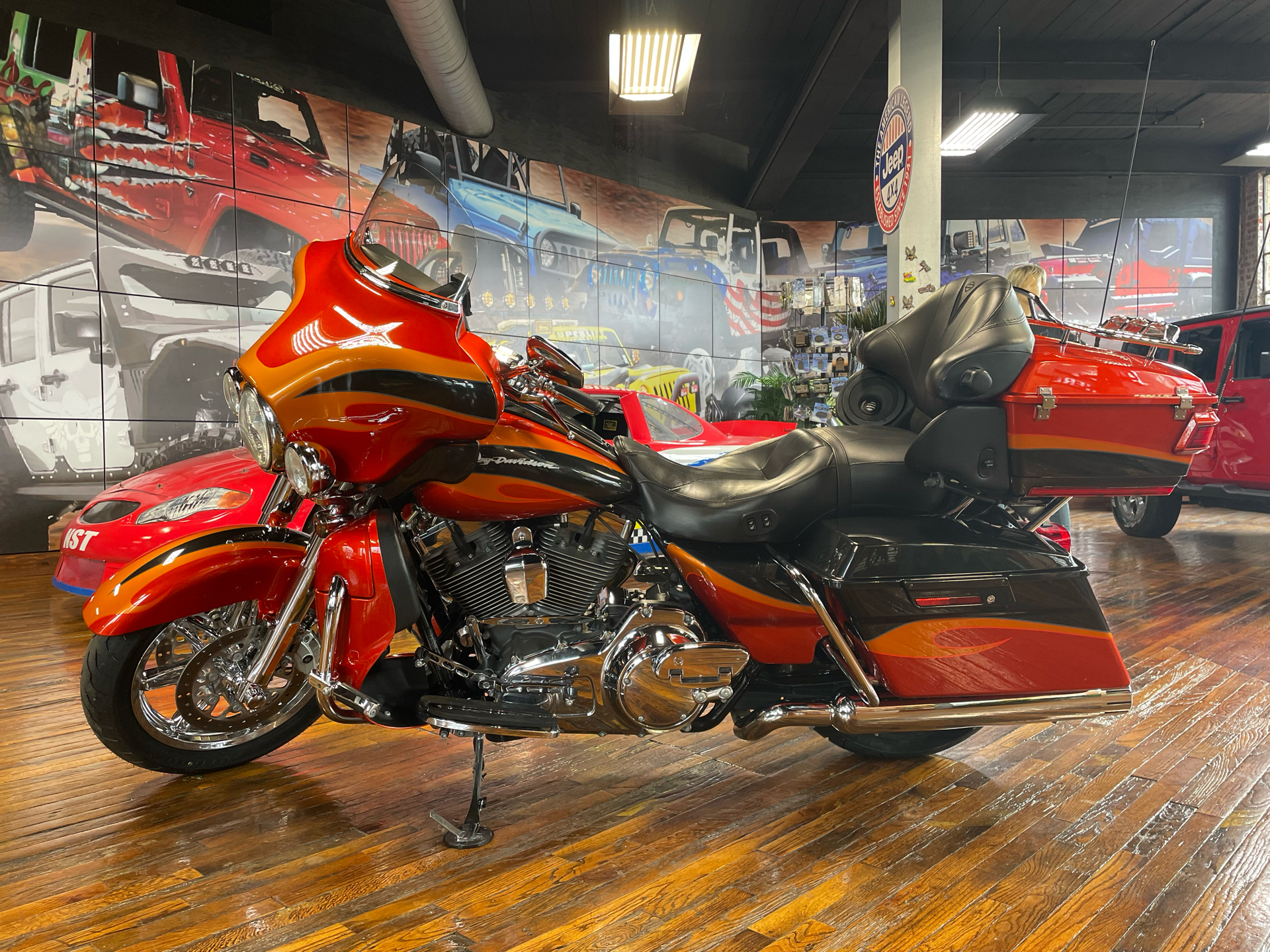 2013 Harley-Davidson CVO™ Ultra Classic® Electra Glide® in Laurel, Mississippi - Photo 5