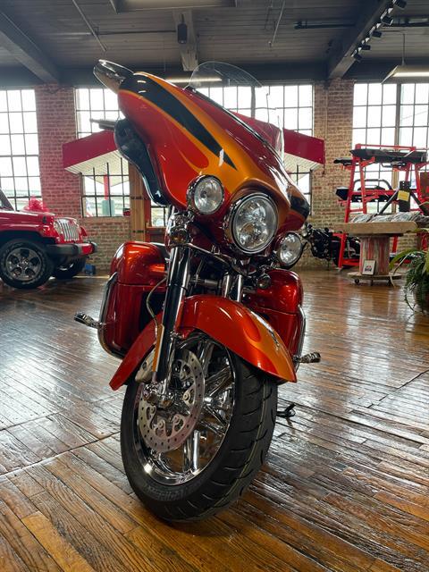 2013 Harley-Davidson CVO™ Ultra Classic® Electra Glide® in Laurel, Mississippi - Photo 7