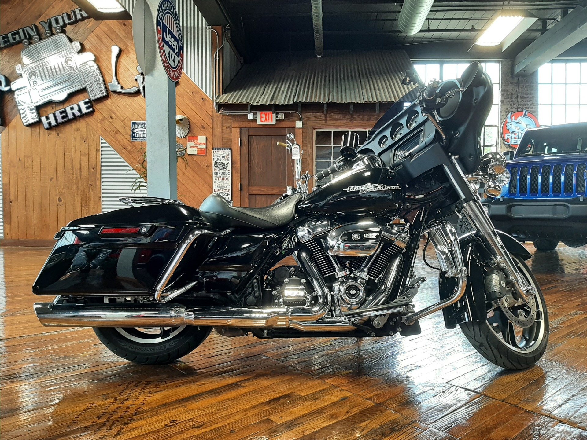 2018 Harley-Davidson Street Glide® in Laurel, Mississippi - Photo 1
