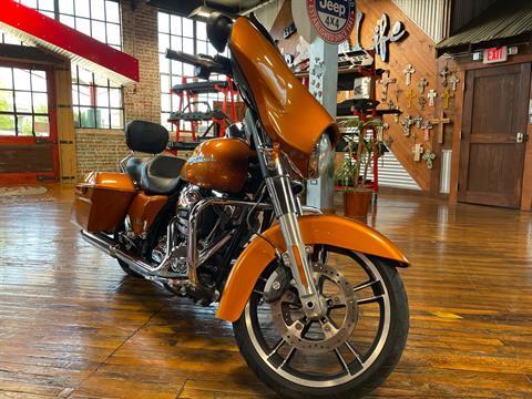 2016 Harley-Davidson Street Glide® in Laurel, Mississippi - Photo 8