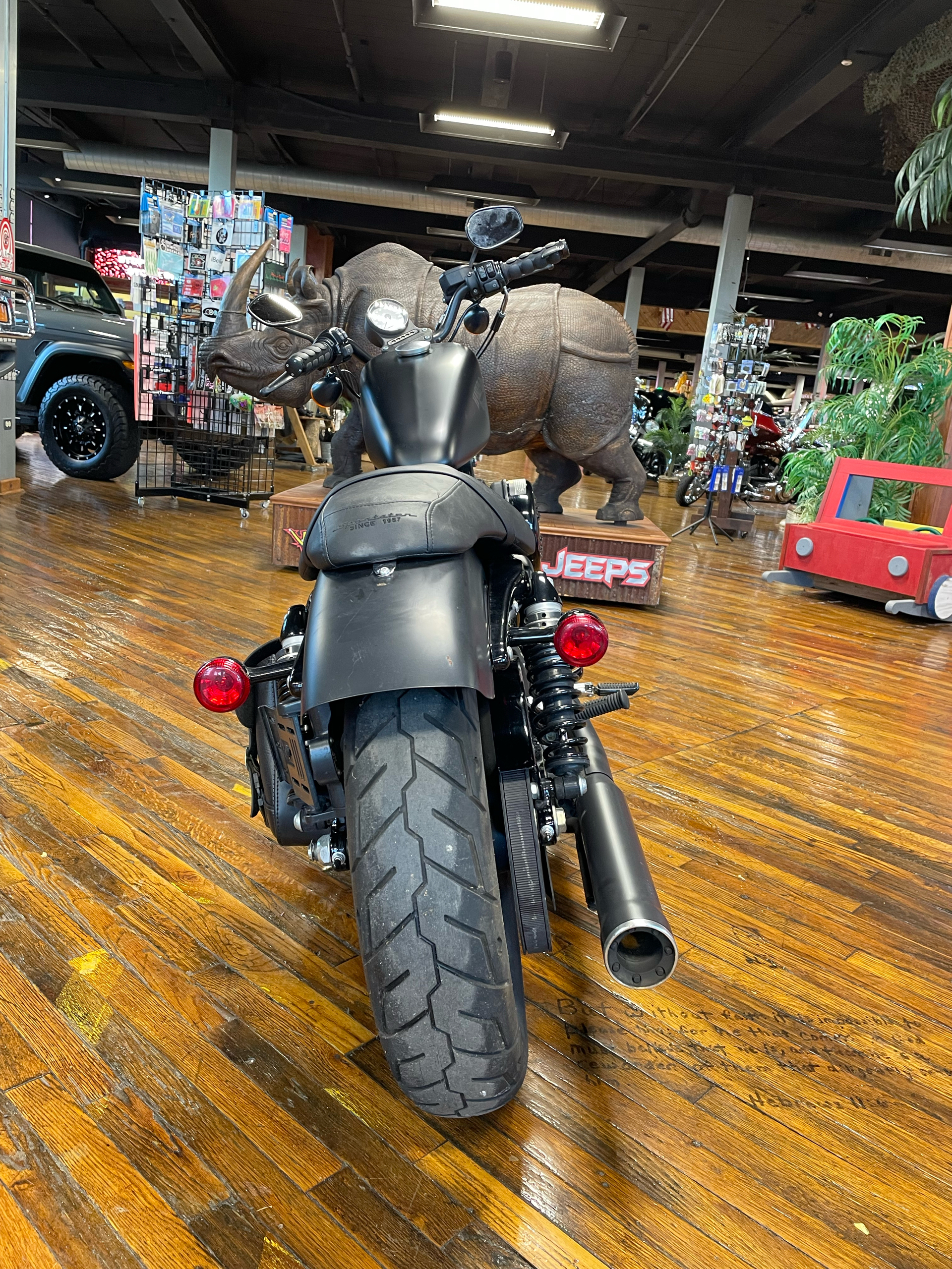 2018 Harley-Davidson Iron 883™ in Laurel, Mississippi - Photo 3